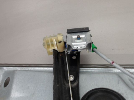 MECANISME LEVE-GLACE AVANT DROIT VOLKSWAGEN POLO