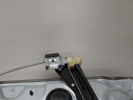 MECANISME LEVE-GLACE AVANT DROIT VOLKSWAGEN POLO