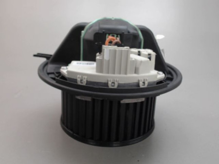 MOTEUR VENTILATEUR CHAUFFAGE B.M.W. SERIE 3