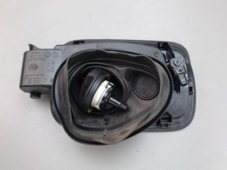 VOLET DE TRAPPE CARBURANT B.M.W. SERIE 2