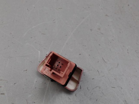BOUTON DE WARNING CITROEN C4