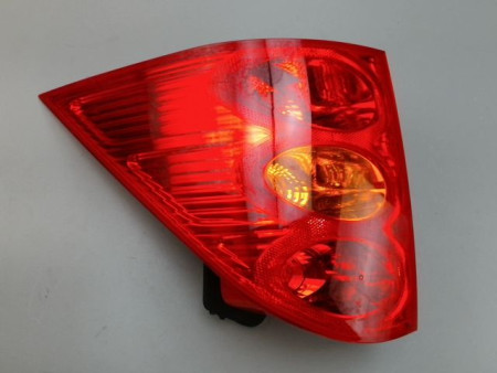 FEU ARRIERE GAUCHE  PEUGEOT 1007