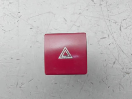 BOUTON DE WARNING PEUGEOT PARTNER