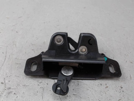 SERRURE HAYON  PEUGEOT 106