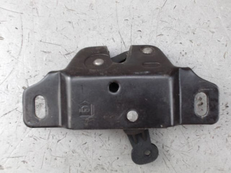 SERRURE HAYON  PEUGEOT 106