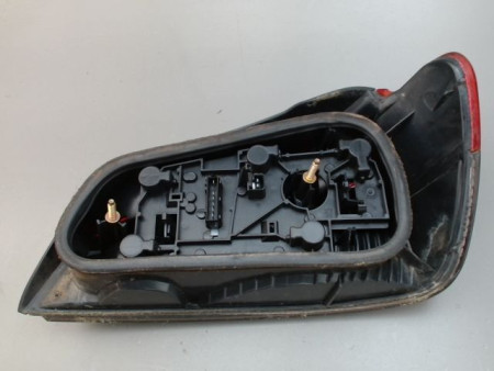FEU ARRIERE GAUCHE  PEUGEOT 306