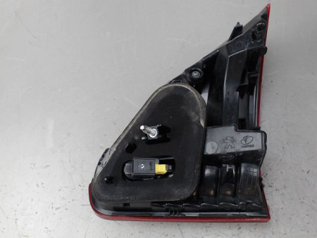 FEU ARRIERE INTERIEUR GAUCHE PEUGEOT 2008