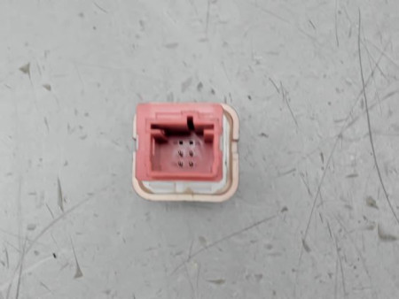 BOUTON DE WARNING PEUGEOT 1007
