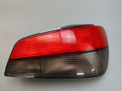 FEU ARRIERE DROIT PEUGEOT 306