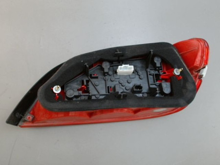 FEU ARRIERE GAUCHE  PEUGEOT 406