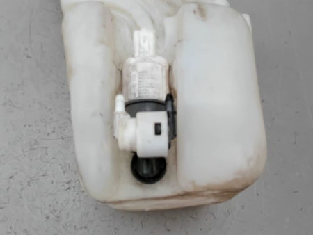 RESERVOIR LAVE-GLACE AVANT PEUGEOT 207