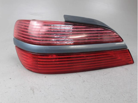 FEU ARRIERE GAUCHE  PEUGEOT 406
