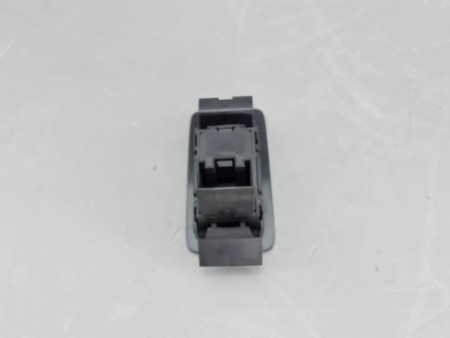 COMMANDE LEVE-GLACE PORTE AVD VOLKSWAGEN TOURAN
