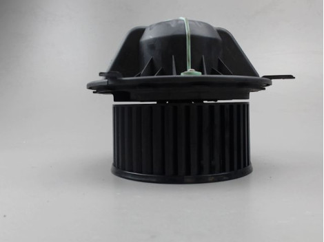 MOTEUR VENTILATEUR CHAUFFAGE B.M.W. SERIE 3