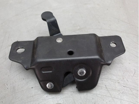 SERRURE HAYON  PEUGEOT 106