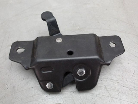 SERRURE HAYON  PEUGEOT 106