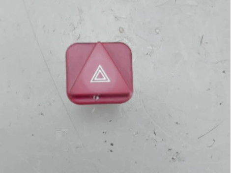 BOUTON DE WARNING PEUGEOT 1007