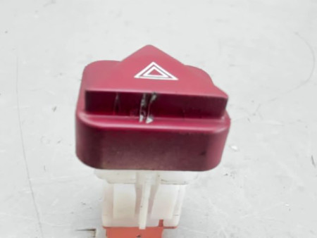 BOUTON DE WARNING PEUGEOT 1007