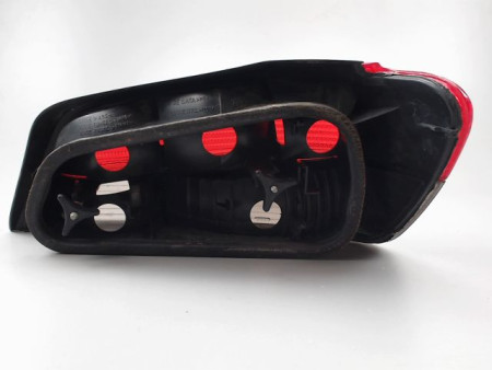 FEU ARRIERE GAUCHE  PEUGEOT 306