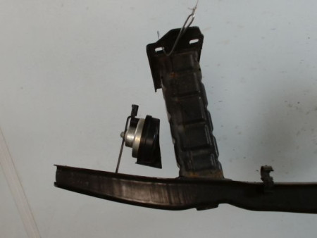 RENFORT PARE-CHOC AVANT B.M.W. SERIE 3