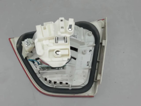 FEU ARRIERE INTERIEUR GAUCHE B.M.W. SERIE 3