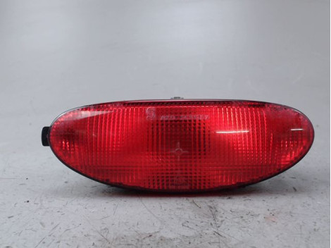 FEU BROUILLARD CENTRAL ARRIERE PEUGEOT 206