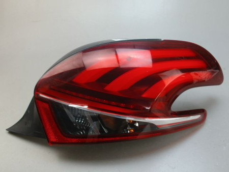 FEU ARRIERE DROIT PEUGEOT 208
