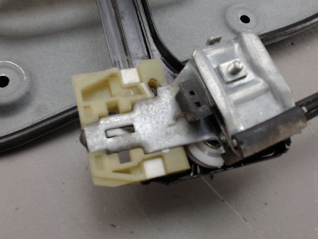MECANISME LEVE-GLACE AVANT GAUCHE VOLKSWAGEN CADDY