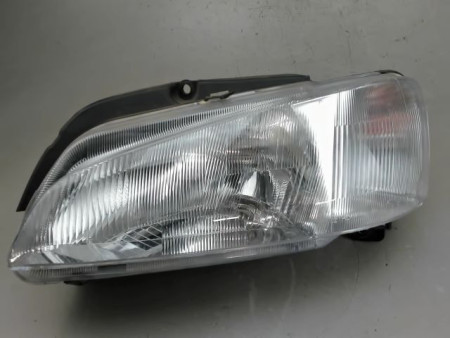 PHARE GAUCHE PEUGEOT 106