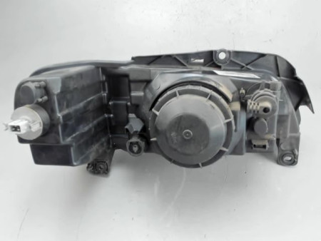 PHARE GAUCHE PEUGEOT 106