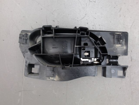 POIGNEE INTERIEURE PORTE AVANT GAUCHE PEUGEOT 208
