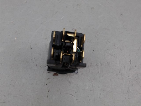 BOUTON DE WARNING PEUGEOT 306
