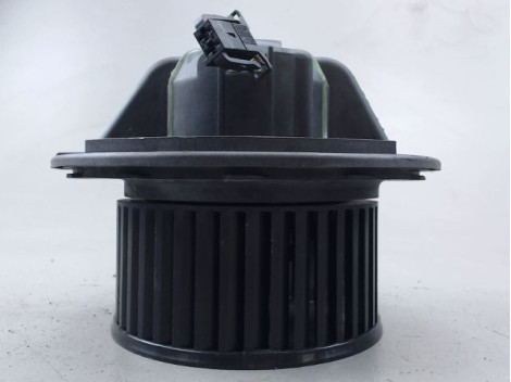 MOTEUR VENTILATEUR CHAUFFAGE B.M.W. SERIE 1