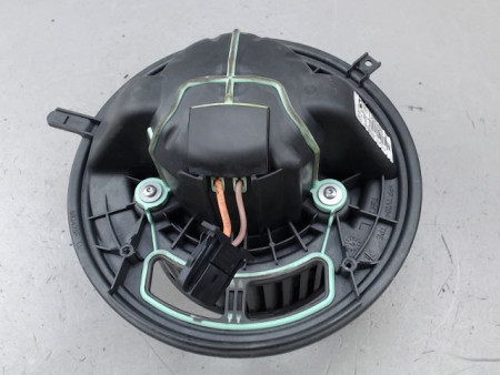 MOTEUR VENTILATEUR CHAUFFAGE B.M.W. SERIE 1