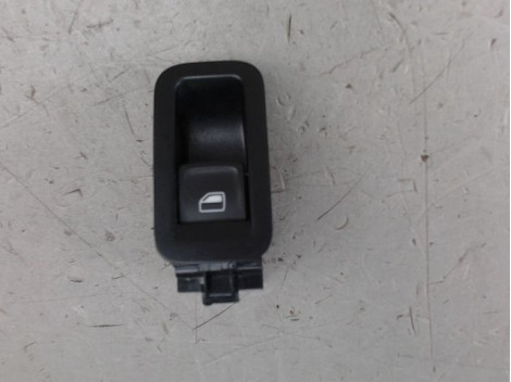 COMMANDE LEVE-GLACE PORTE AVD VOLKSWAGEN POLO