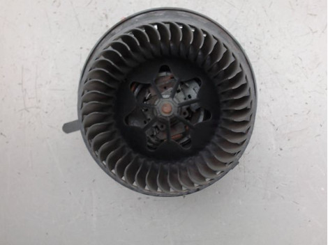 MOTEUR VENTILATEUR CHAUFFAGE B.M.W. SERIE 1