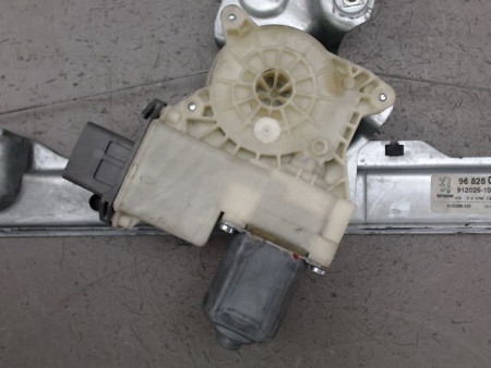MECANISME LEVE-GLACE AVANT GAUCHE PEUGEOT 3008