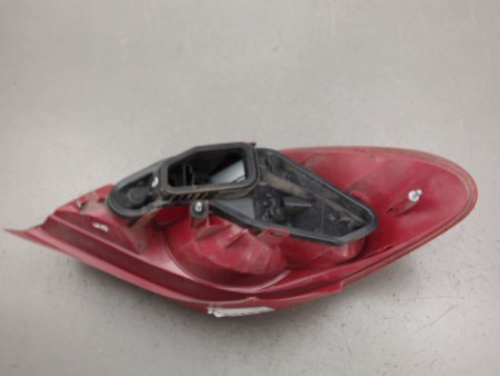 FEU ARRIERE DROIT PEUGEOT 207