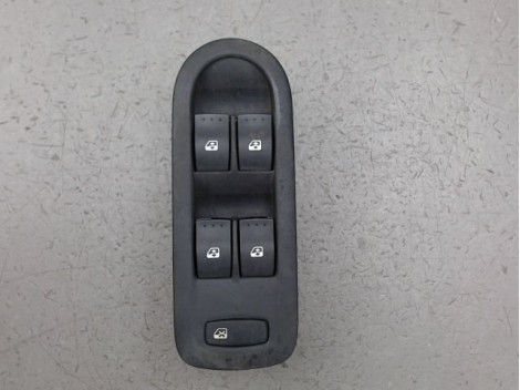 COMMANDE LEVE-GLACE PORTE AVG RENAULT MEGANE