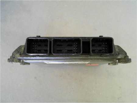 CALCULATEUR MOTEUR PEUGEOT 107 5P
