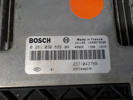 CALCULATEUR MOTEUR RENAULT KANGOO