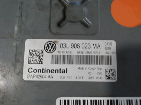 CALCULATEUR MOTEUR VOLKSWAGEN POLO