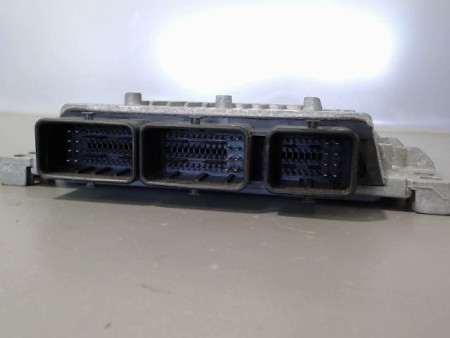 CALCULATEUR MOTEUR FORD FIESTA