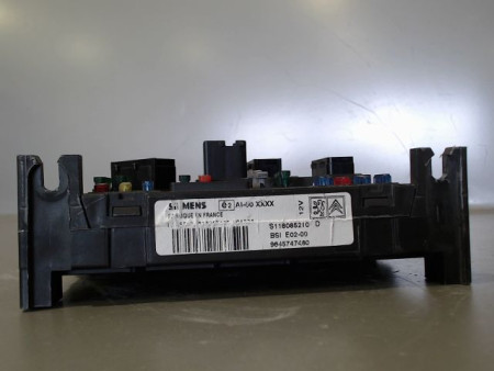 BOITIER GESTION HABITACLE PEUGEOT 206