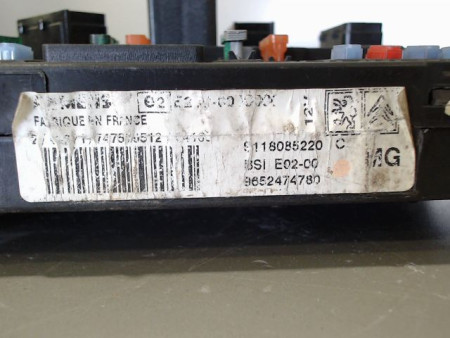 BOITIER GESTION HABITACLE PEUGEOT 206