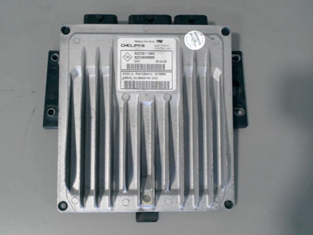 CALCULATEUR MOTEUR RENAULT CLIO