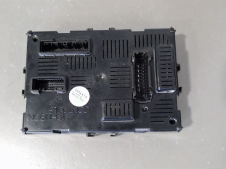 BOITIER GESTION HABITACLE NISSAN NV200