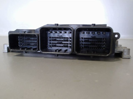 CALCULATEUR MOTEUR PEUGEOT 207