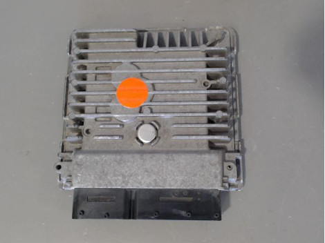 CALCULATEUR MOTEUR VOLKSWAGEN GOLF