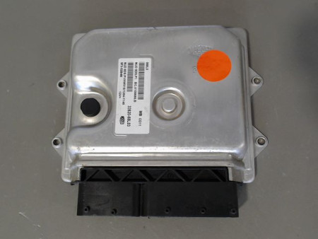 CALCULATEUR MOTEUR SUZUKI SWIFT